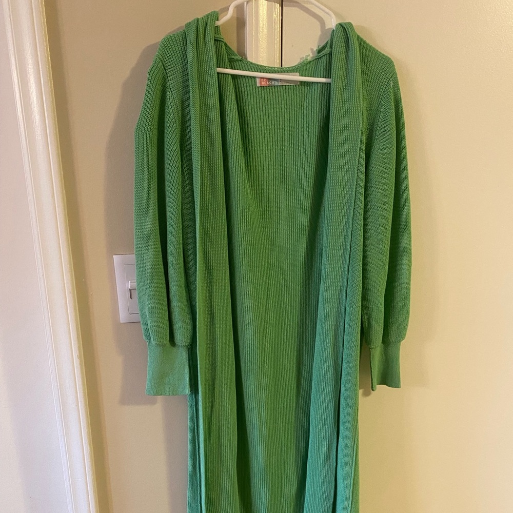 FREE PEOPLE LIVING IN THIS SET